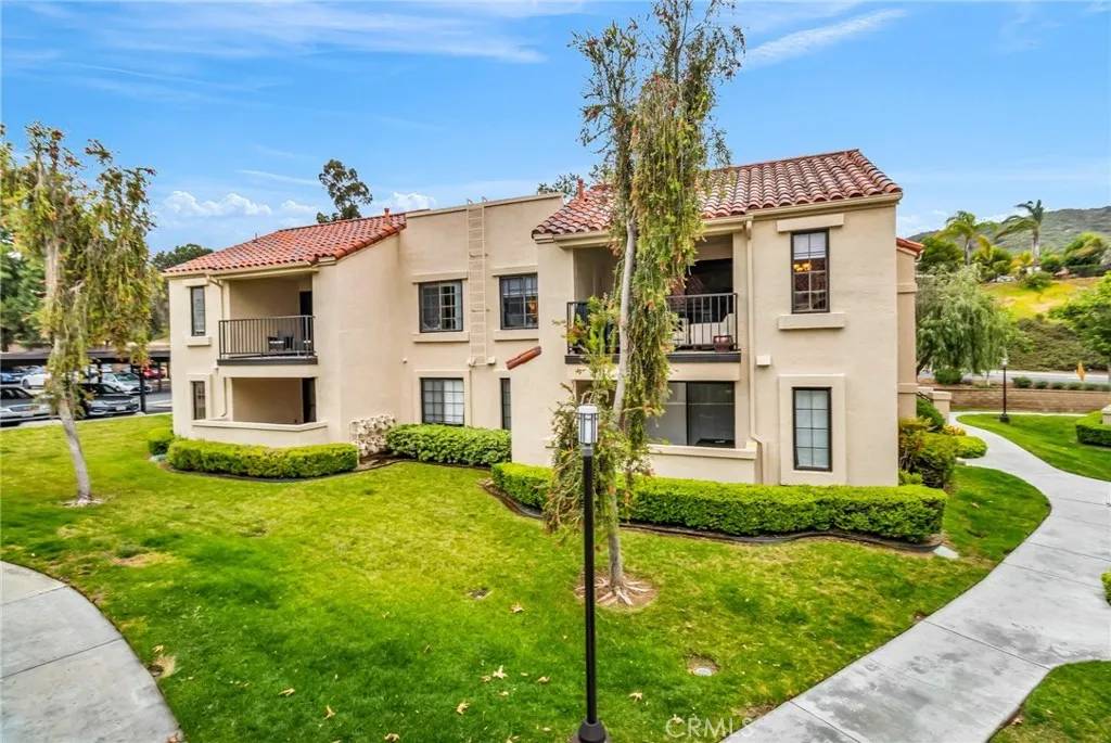San Diego, CA 92128,13219 Wimberly Square #306