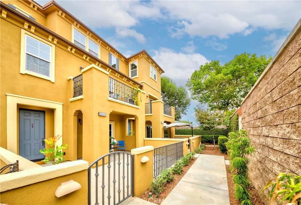 Santa Fe Springs, CA 90670,10410 Orchid Way