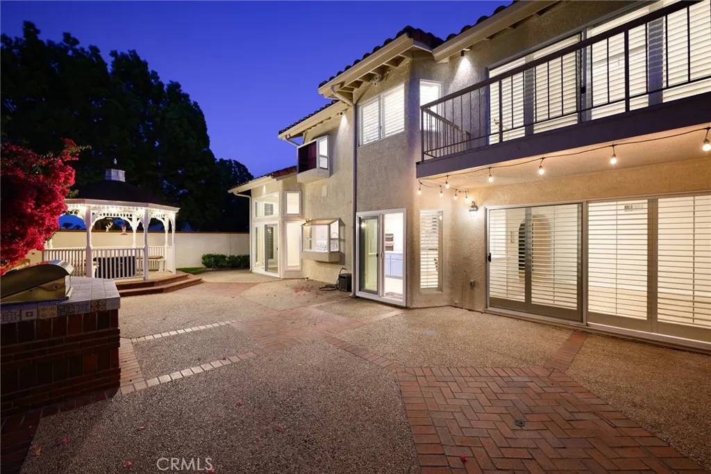 Yorba Linda, CA 92887,20485 Via Canarias