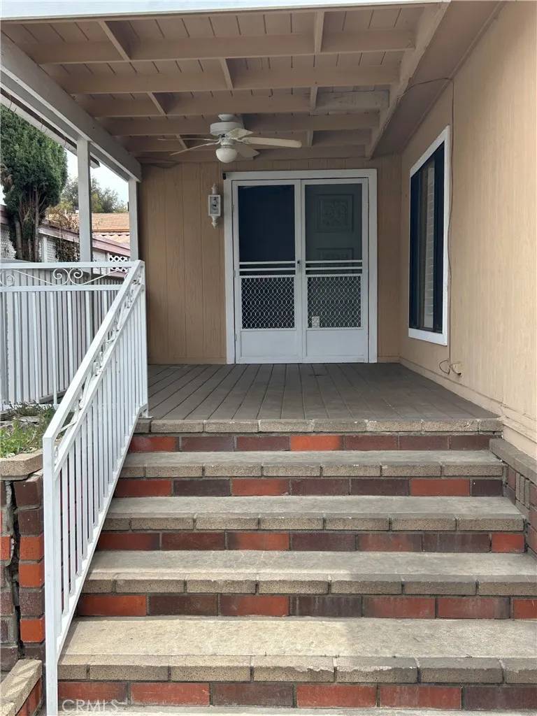 Anaheim, CA 92801,1919 W Coronet West #208