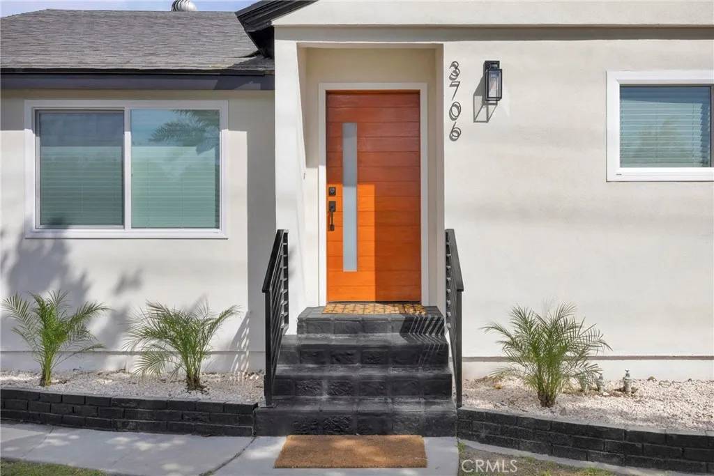 Long Beach, CA 90808,3706 Palo Verde Avenue