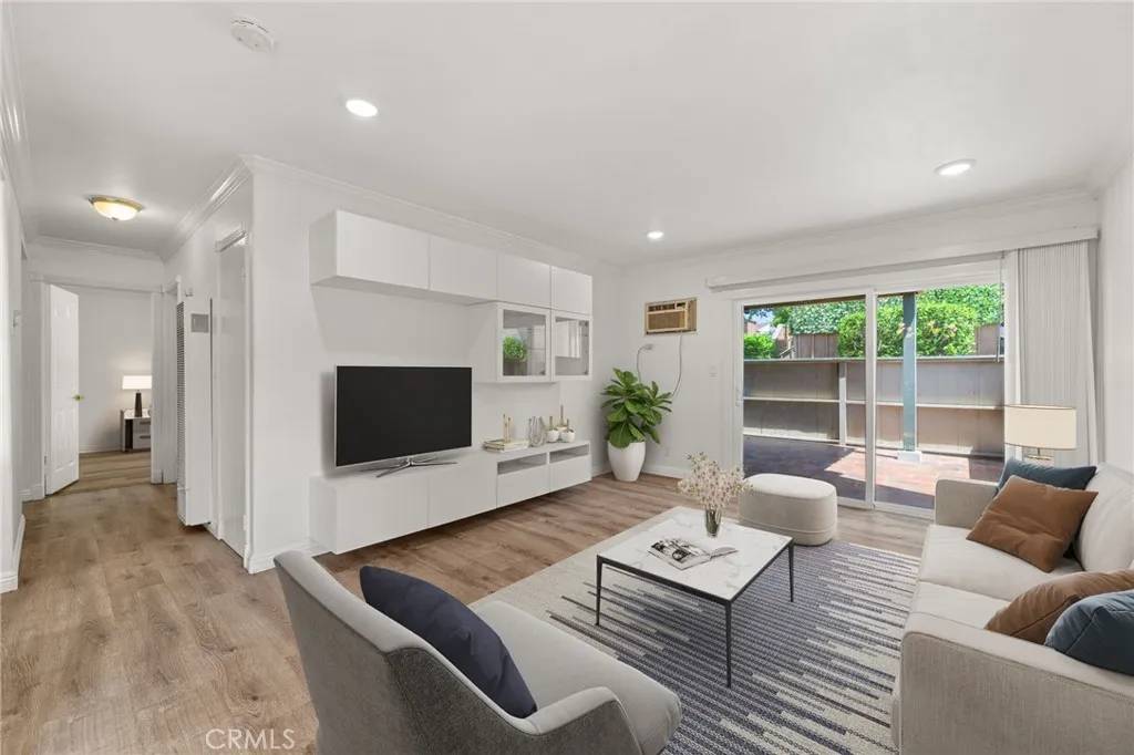 Santa Ana, CA 92707,1001 W Stevens Avenue #184