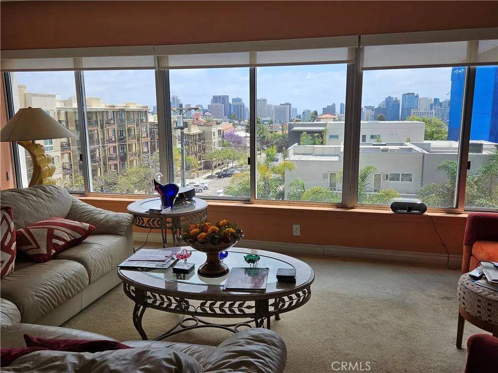 San Diego, CA 92103,2620 2nd Avenue #5B