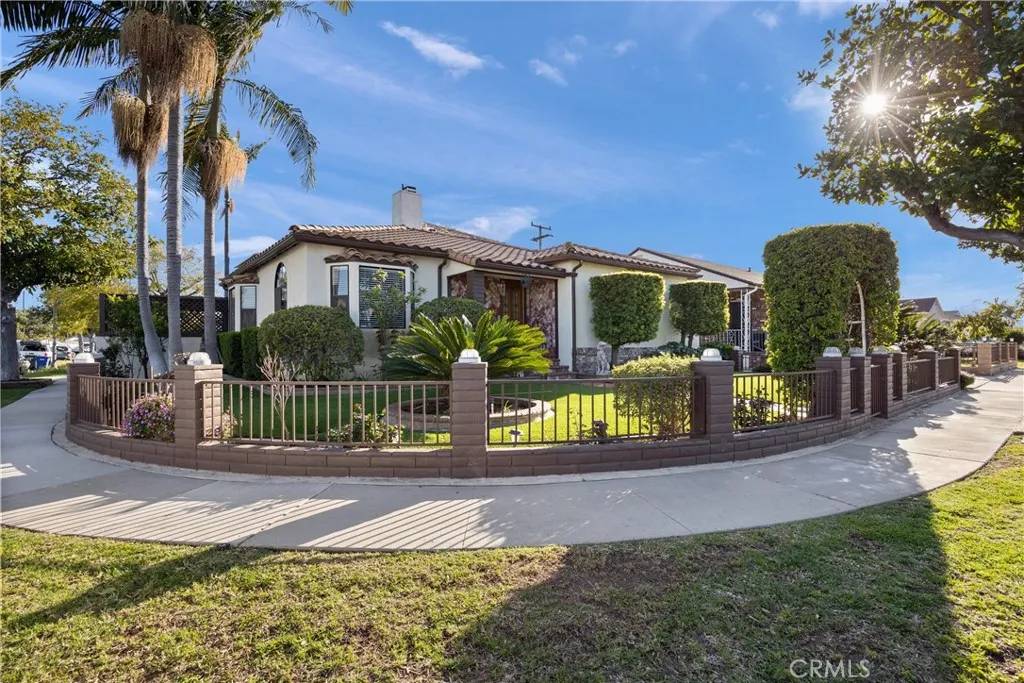 Lakewood, CA 90712,4032 Elsa Street
