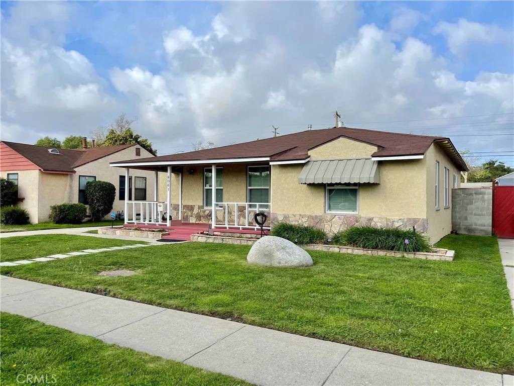 Lakewood, CA 90712,6061 Pepperwood Avenue