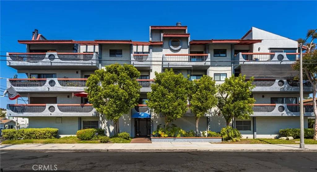 Long Beach, CA 90814,3600 E 4th Street #107