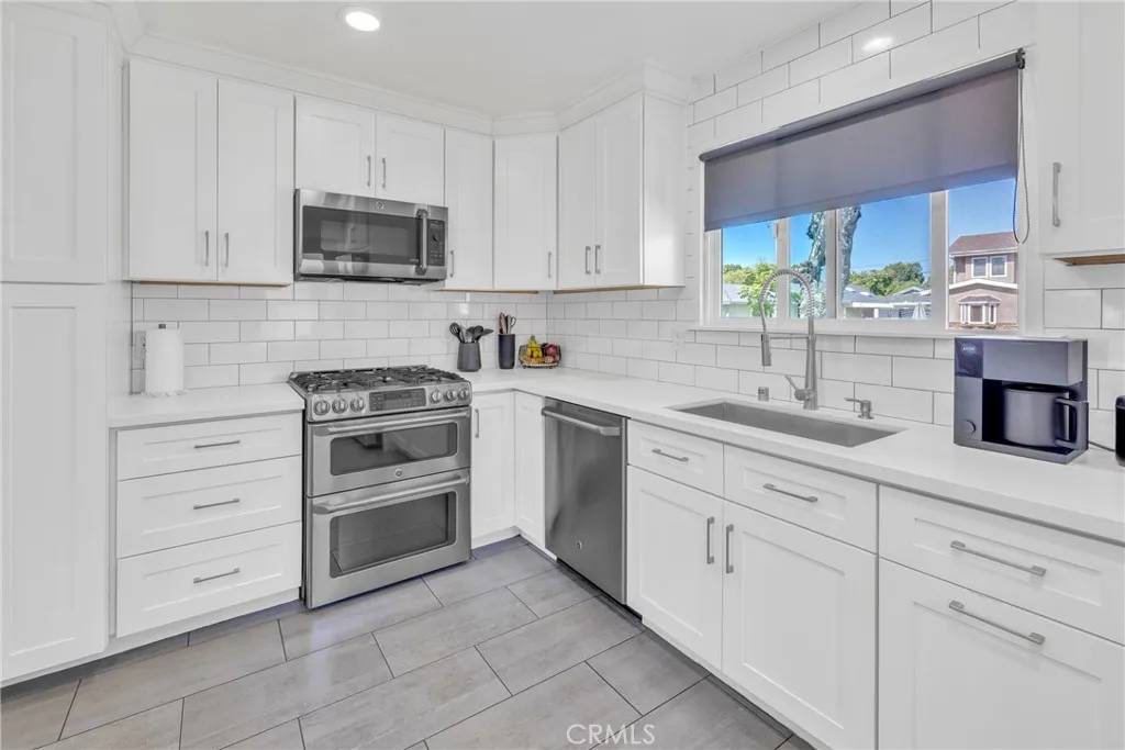 Long Beach, CA 90808,3120 Carfax Avenue