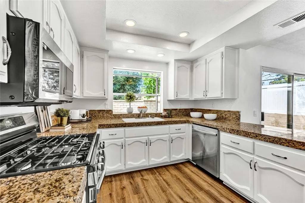 Corona, CA 92882,3031 Mountainside Drive