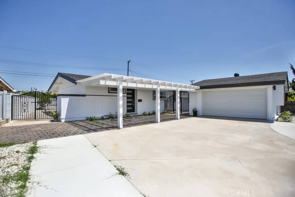 Westminster, CA 92683,13282 Cherry Street