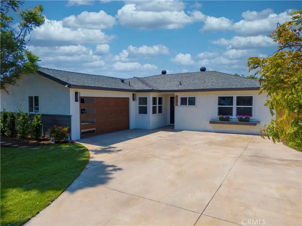 Anaheim, CA 92801,2545 W Greenacre Avenue