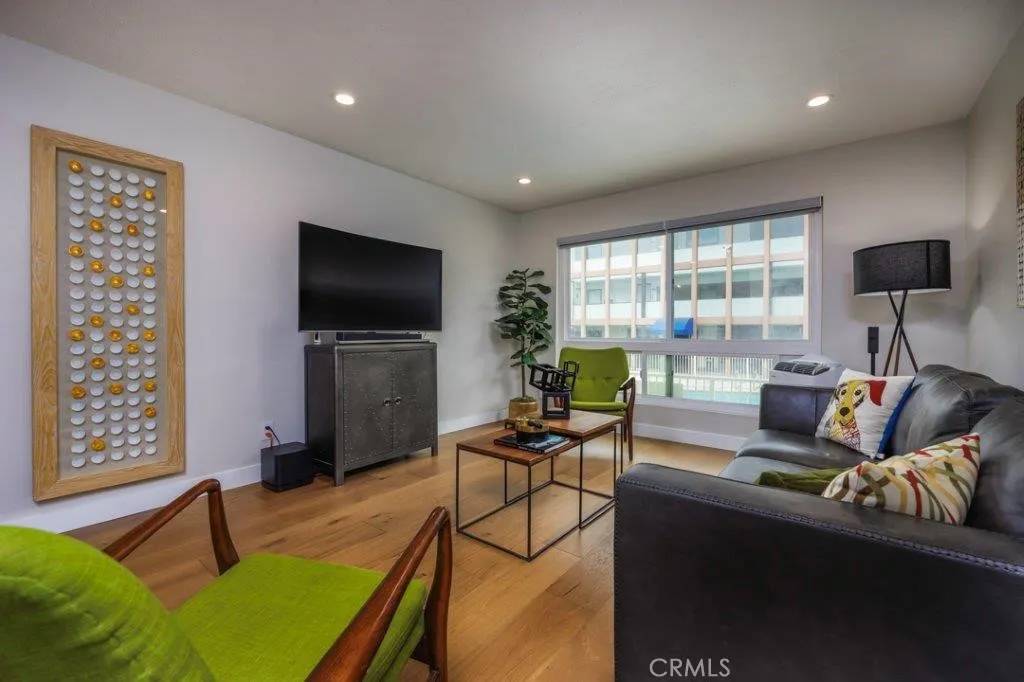 Long Beach, CA 90804,5585 E Pacific Coast #141