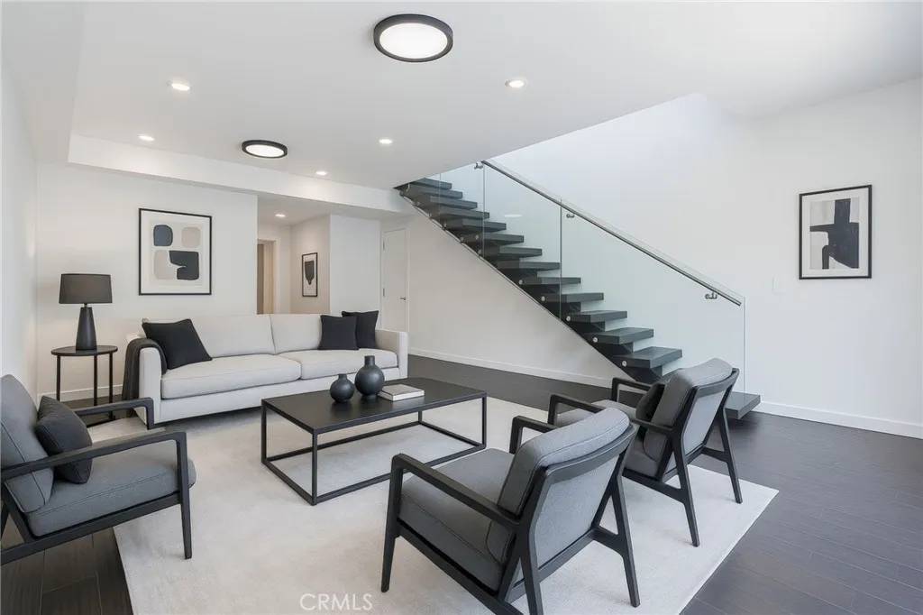 Laguna Beach, CA 92651,20000 Laguna Canyon Road #B