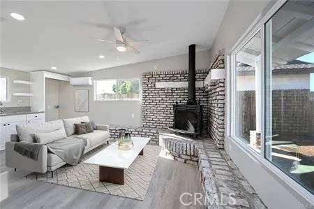 La Habra, CA 90631,200 E Greenwood Avenue #B