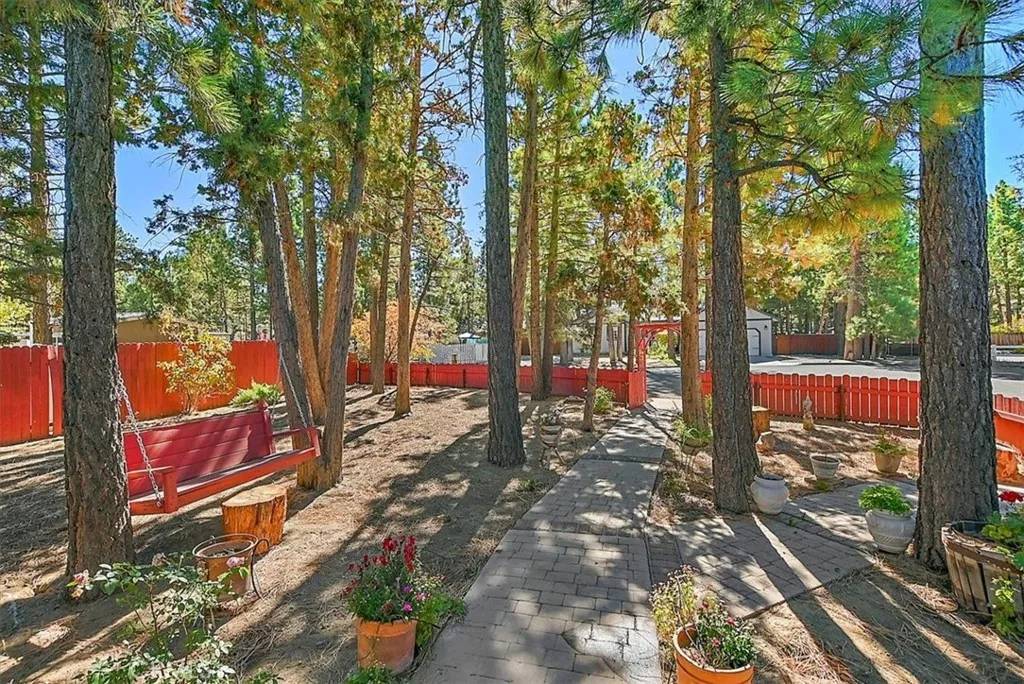 Big Bear City, CA 92314,401 E Angeles Boulevard