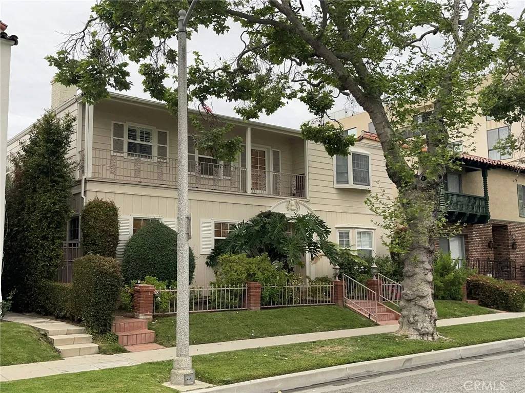 Beverly Hills, CA 90212,135 S Canon Drive