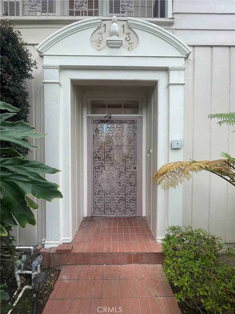 Beverly Hills, CA 90212,135 S Canon Drive