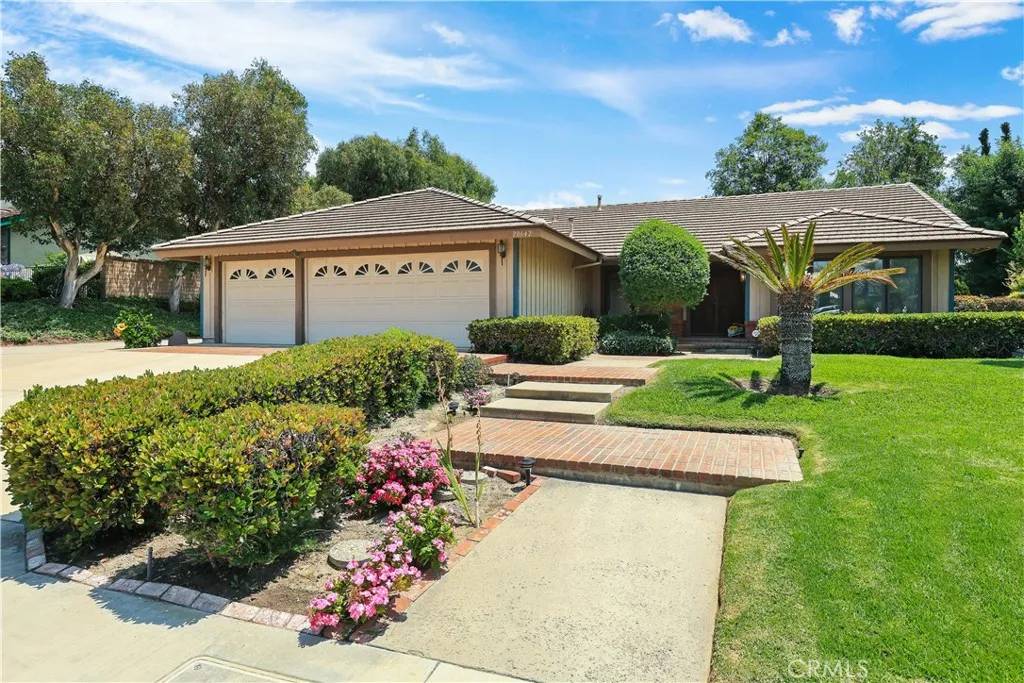 Yorba Linda, CA 92887,20642 Paseo De La Cumbre