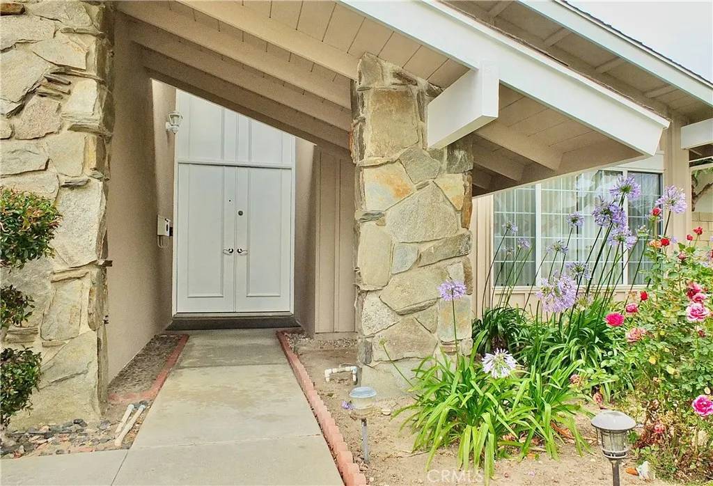 Los Alamitos, CA 90720,10041 Kaylor Avenue