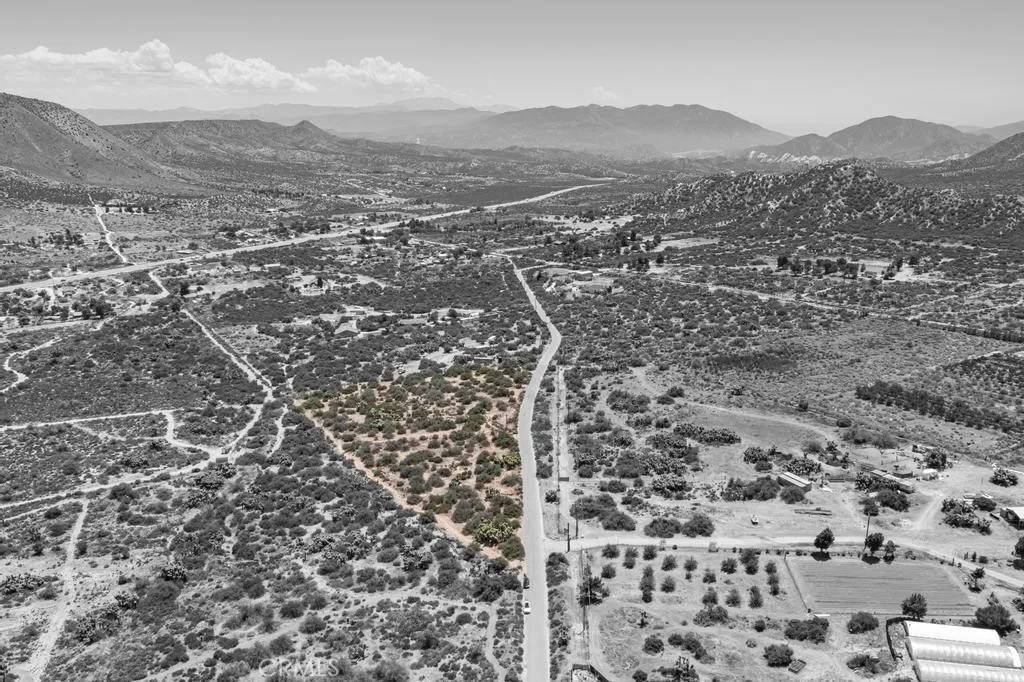 Phelan, CA 92371,5062 Oil Well