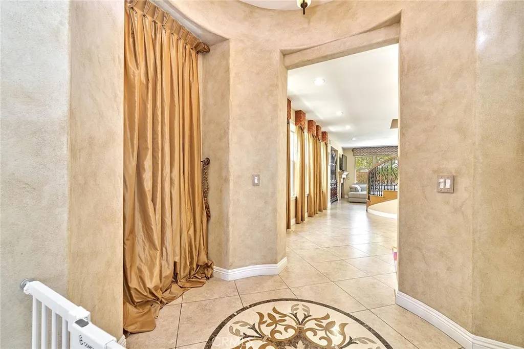La Habra, CA 90631,524 S Petunia Street