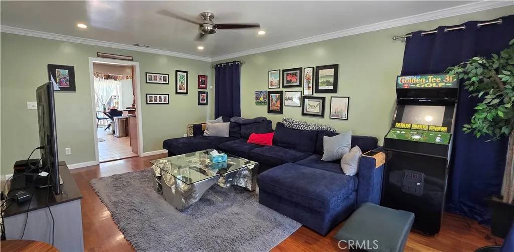 Hawthorne, CA 90250,4870 W 130th Street