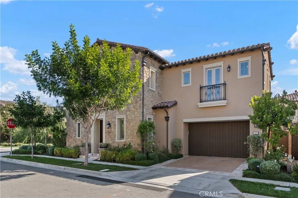 Irvine, CA 92602,64 English Saddle