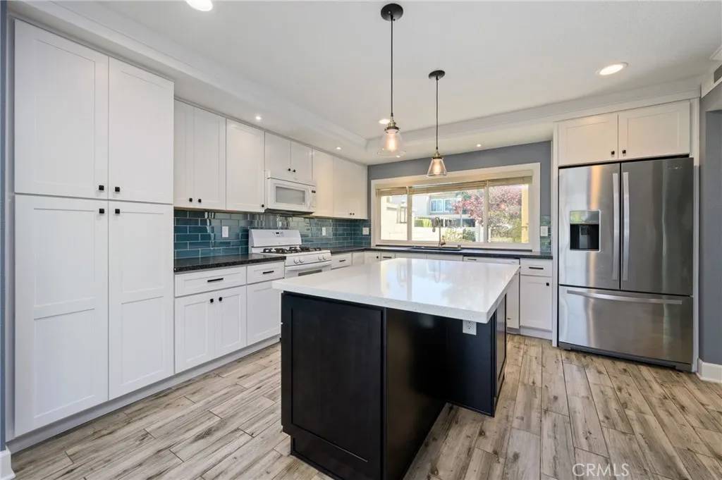 Anaheim, CA 92807,255 S Vista Del Monte
