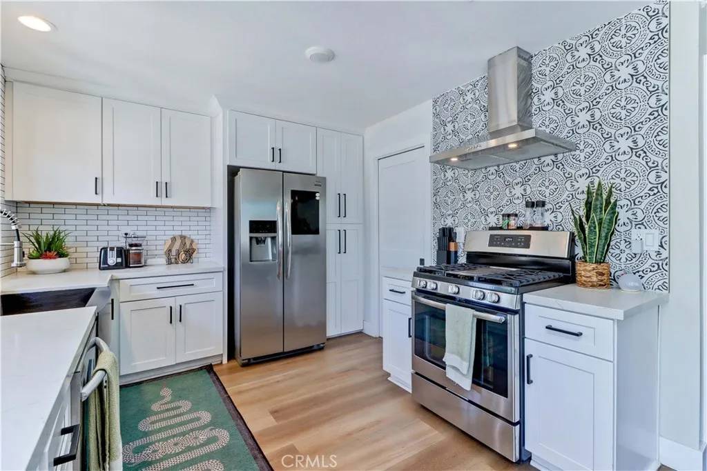 Westminster, CA 92683,5275 Charing Cross Road