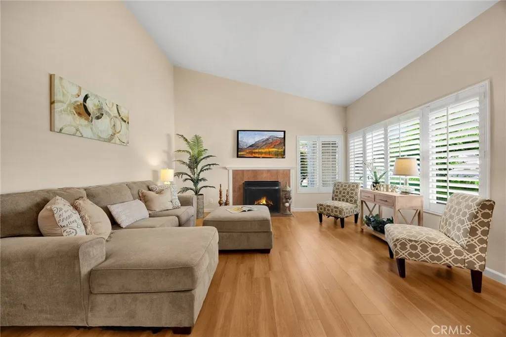 Brea, CA 92821,2108 Ironbark Circle