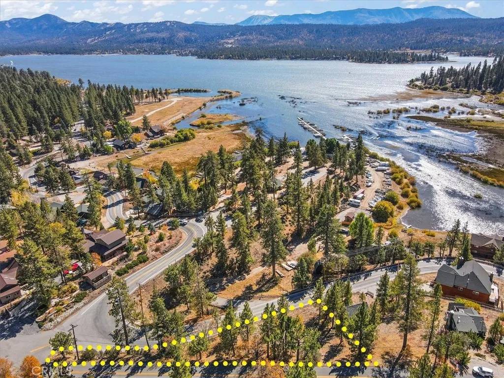 Fawnskin, CA 92333,39337 Garden