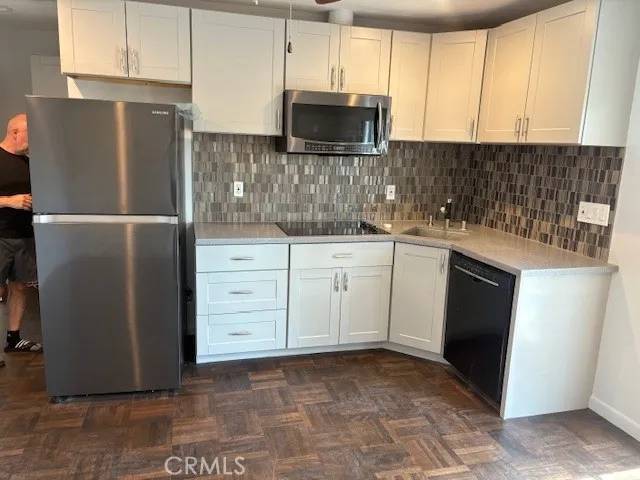 Long Beach, CA 90815,7006 E El Paseo Street