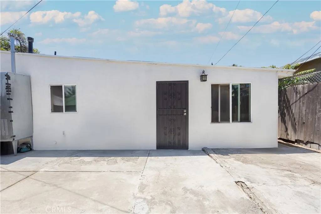 Compton, CA 90222,2133 E Lucien Street
