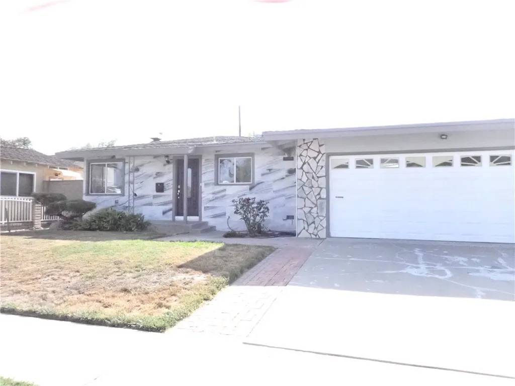 Huntington Beach, CA 92647,16561 Monroe Lane