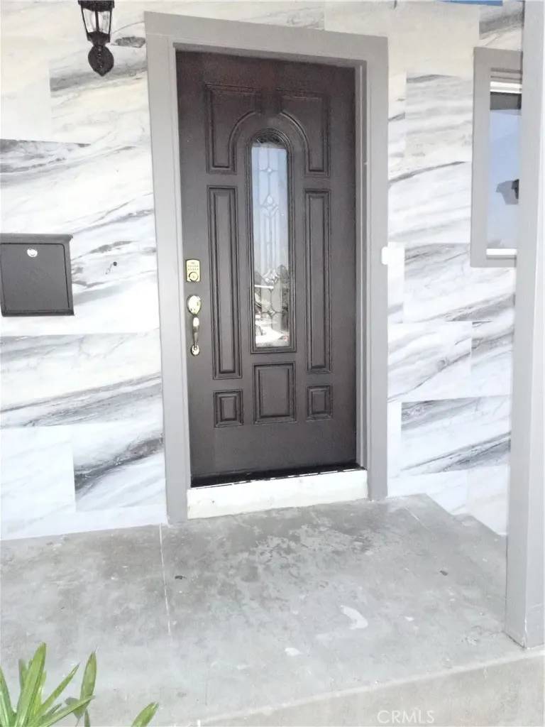 Huntington Beach, CA 92647,16561 Monroe Lane