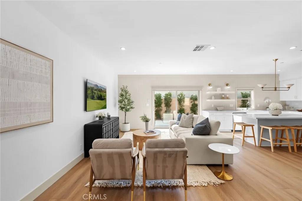 Paramount, CA 90723,16221 Orizaba Avenue