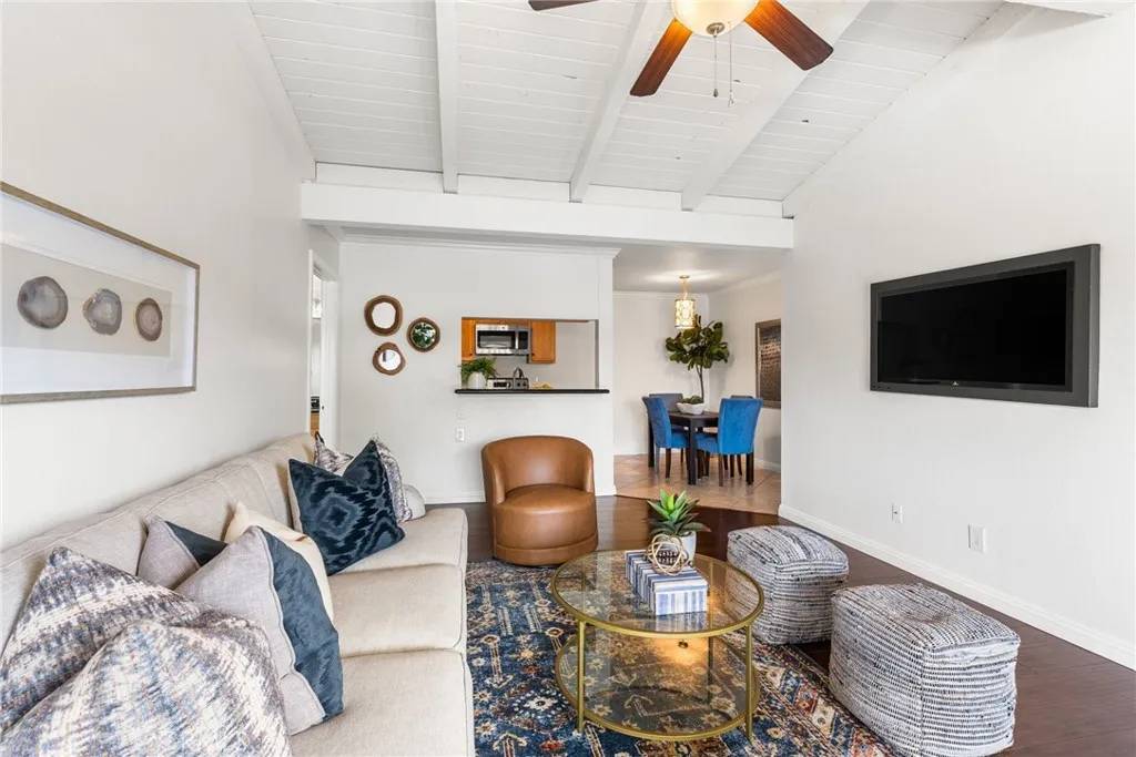 Santa Ana, CA 92701,1345 Cabrillo Park Drive #M14