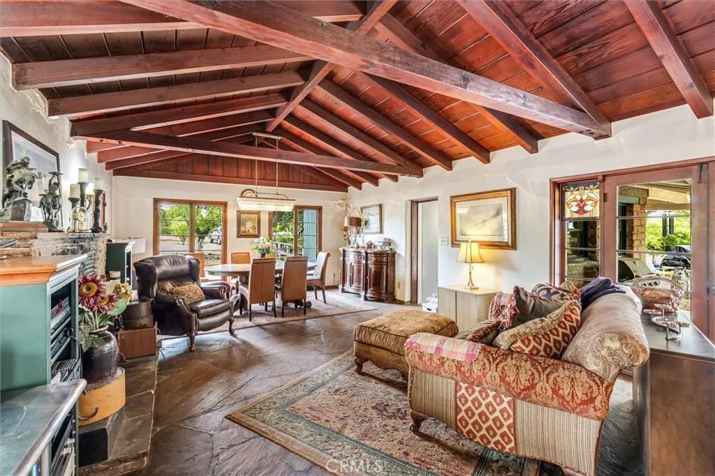 Yorba Linda, CA 92886,5729 Grandview Avenue