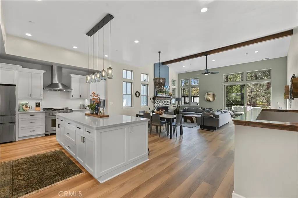 Big Bear Lake, CA 92315,802 Pine Meadow Court