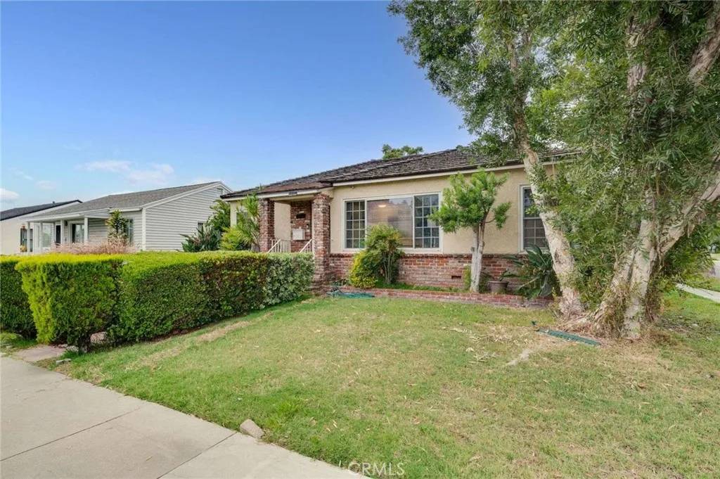 Lakewood, CA 90712,5302 Montair Avenue