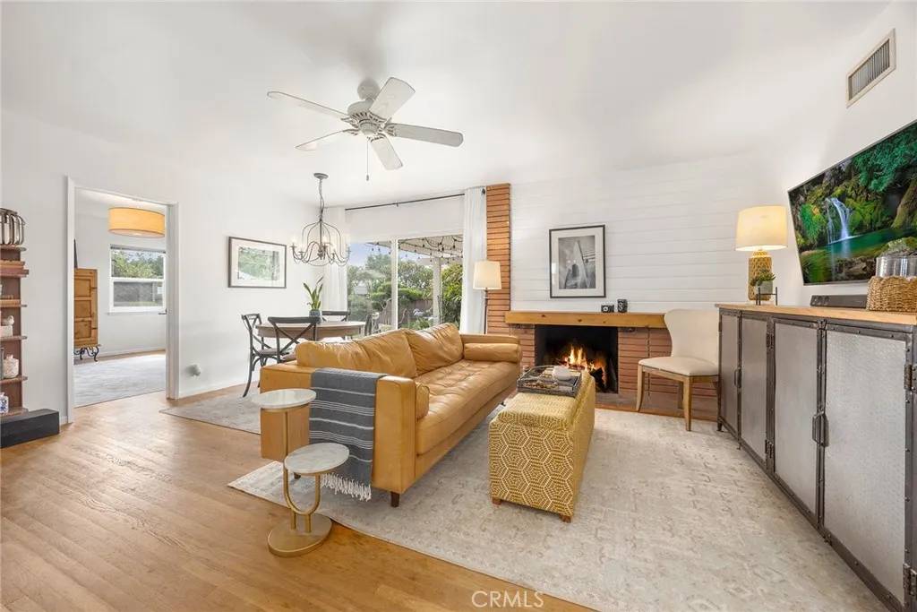 Fullerton, CA 92833,1642 W Woodcrest Avenue