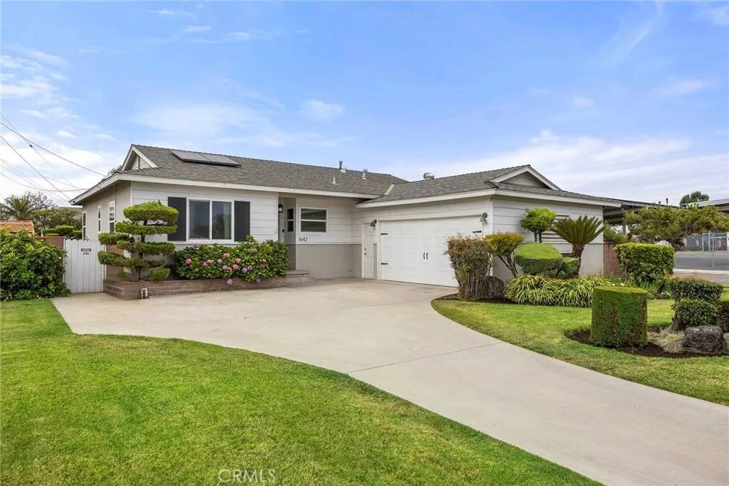 Fullerton, CA 92833,1642 W Woodcrest Avenue