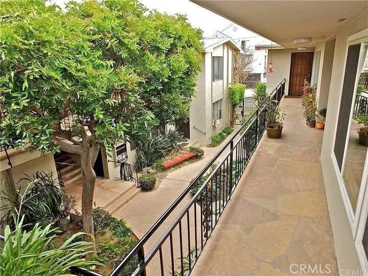 Long Beach, CA 90802,307 Cherry Avenue #6