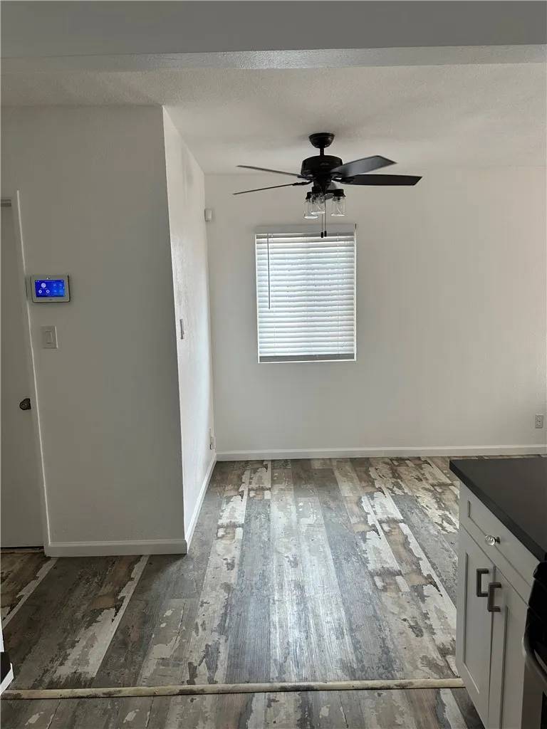 Compton, CA 90220,339 W Poplar Street