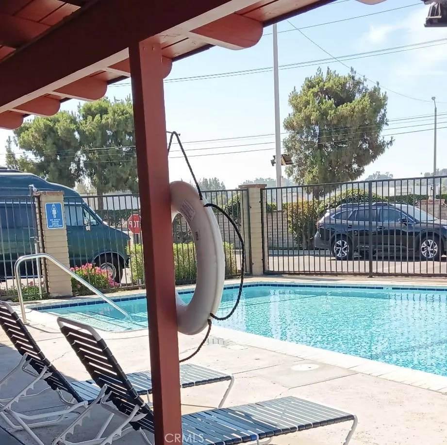 La Verne, CA 91750,2909 Arrow Highway #24