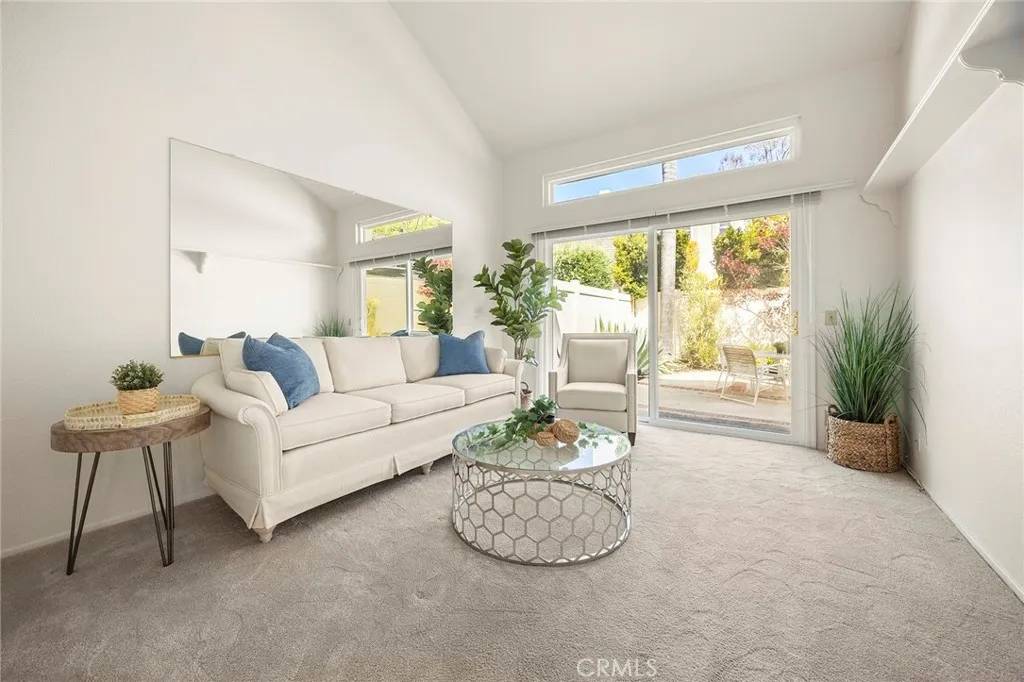 Orange, CA 92869,5931 E Rocking Horse Way #27