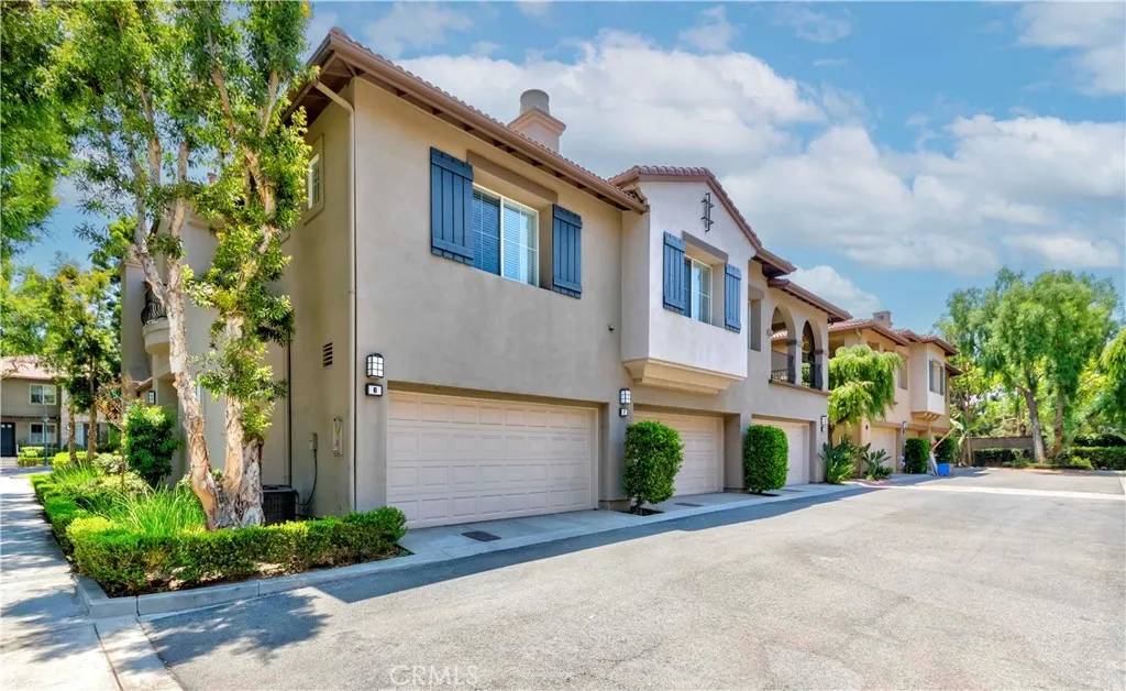 Irvine, CA 92602,6 Bolinas #24