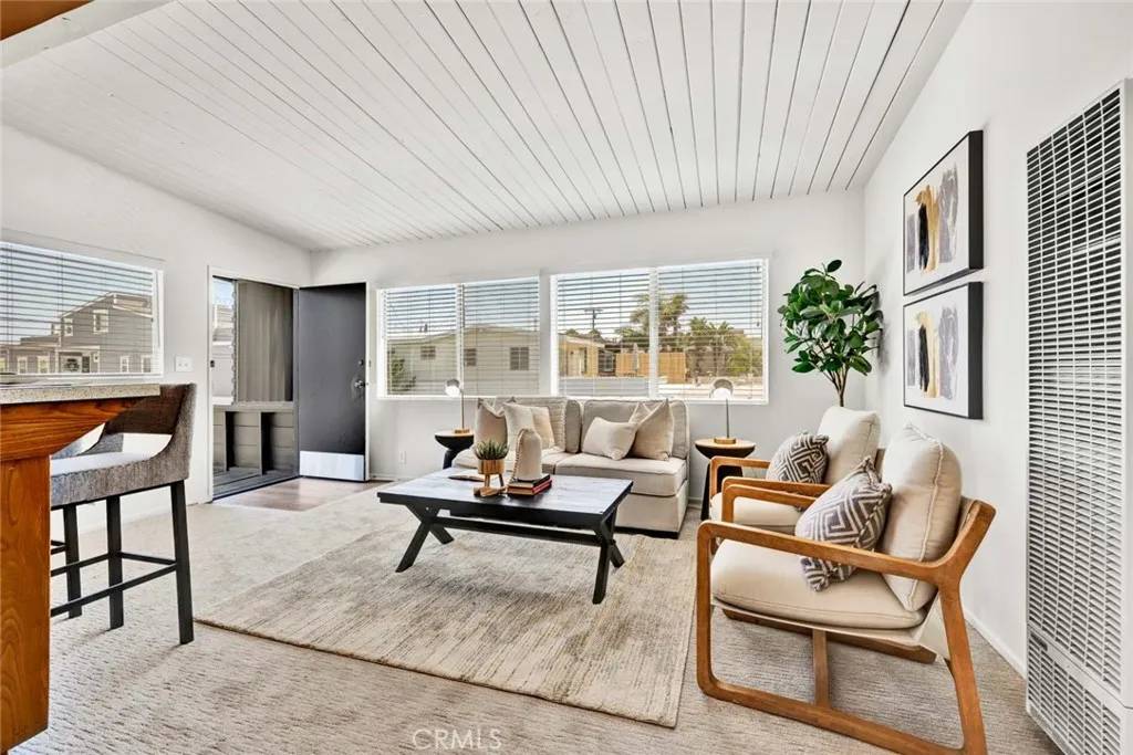 Newport Beach, CA 92663,300 34th Street