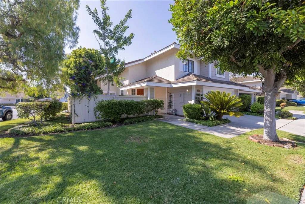 Irvine, CA 92614,63 Coral #31