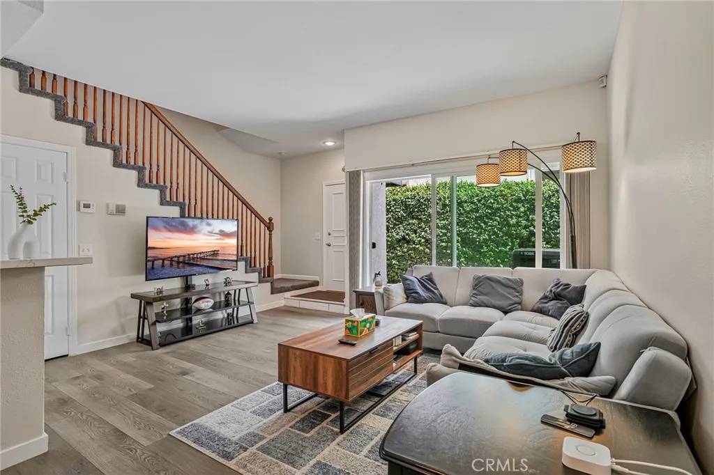 Inglewood, CA 90301,500 S Grevillea Avenue #2