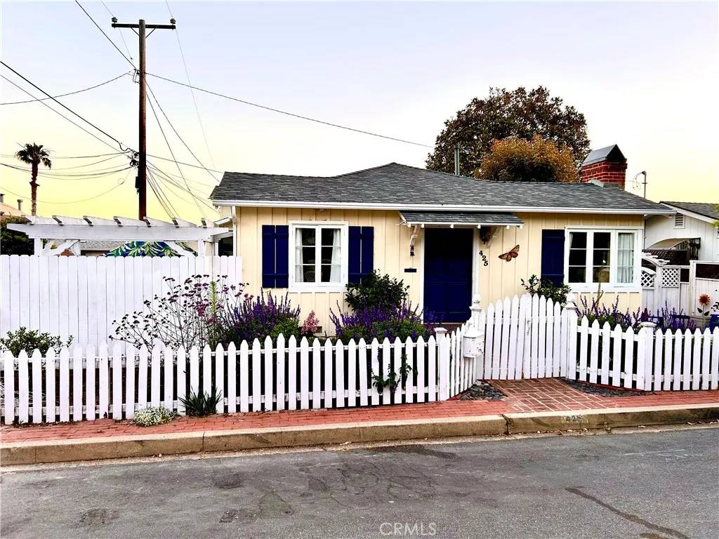 Laguna Beach, CA 92651,425 Monterey Drive